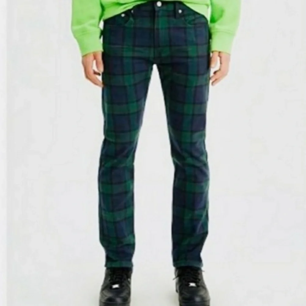 Levi’s 502 blue green plaid 34x30 jeans